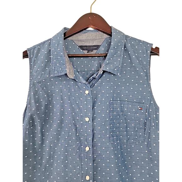Tommy Hilfiger Women’s Chambray Swiss Dot Sleeveless Button-Up Shirt XL 100% Cot - Picture 3 of 7
